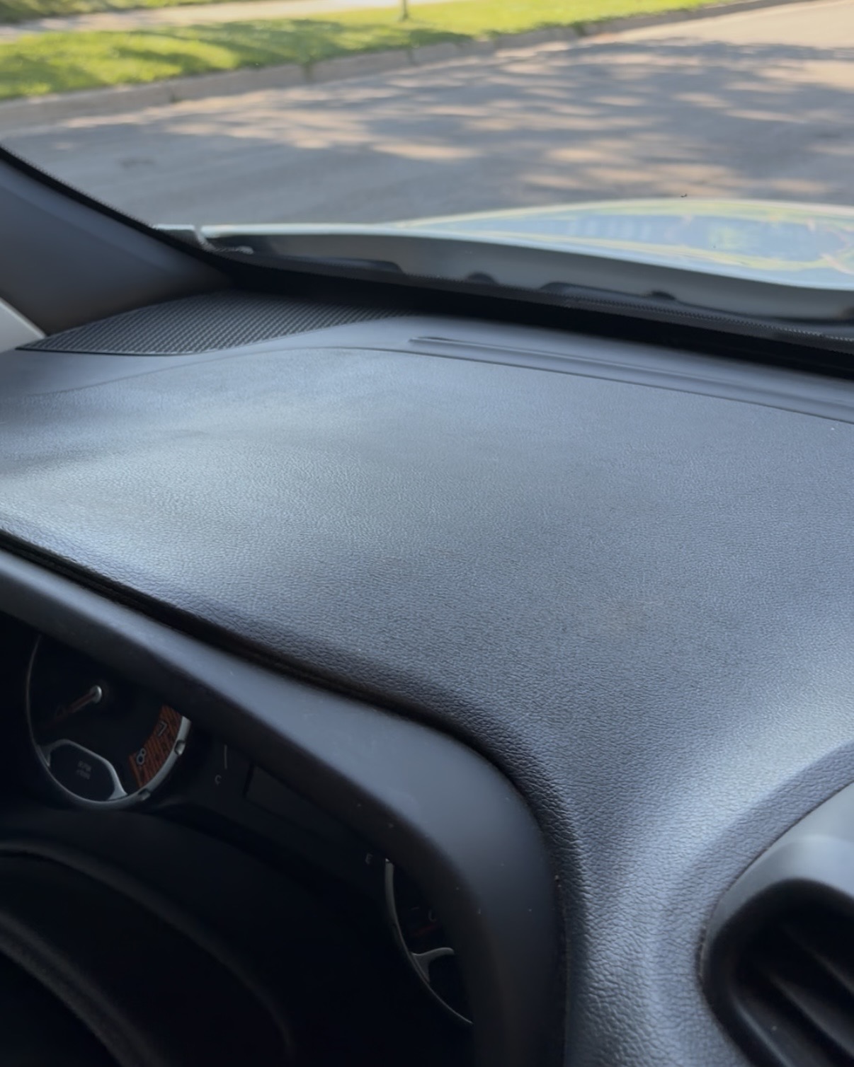Dust-free dashboard